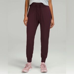 Lululemon Ready to Rulu High Rise Jogger Cassis Size 4 Wine Burgundy Pants